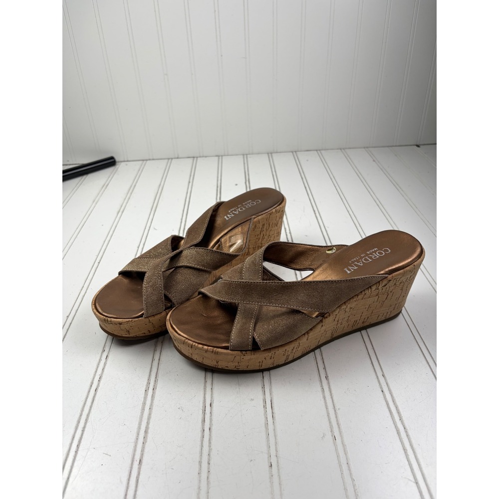 Cordani Metallic Gold Leather Cork Platform Wedge Italian Sandals Women's Size 8 - Picture 3 of 11